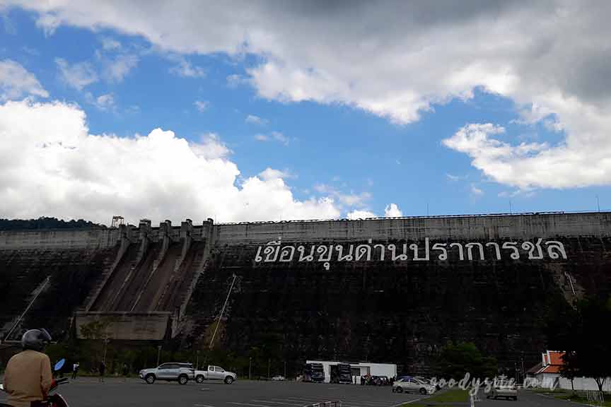 เที่ยวเขื่อนขุนด่านฯ 1 เขื่อนขุนด่านปราการชล