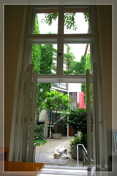 Europe Place 2: berlin day 1