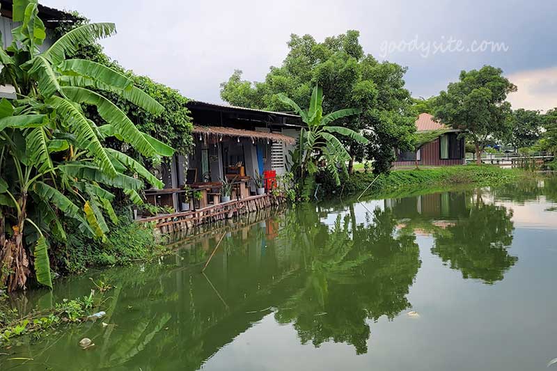ก๋วยเตี๋ยวเรือแซ่บ คลองสี่