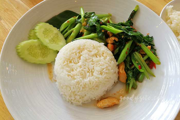 พัทยา 2 ครัวมะขาม ร้านอาหารที่อร่อยมาก