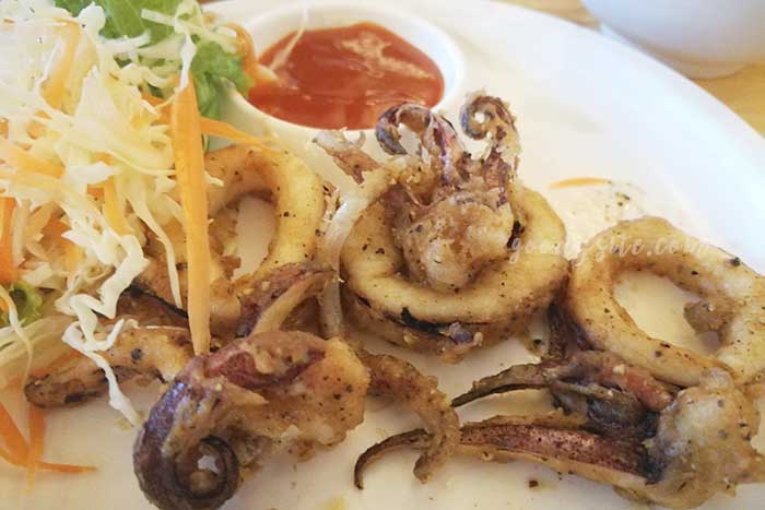   ร้านอาหารชมนา บาร์แอนด์เทอเรส รามคำแหง 211