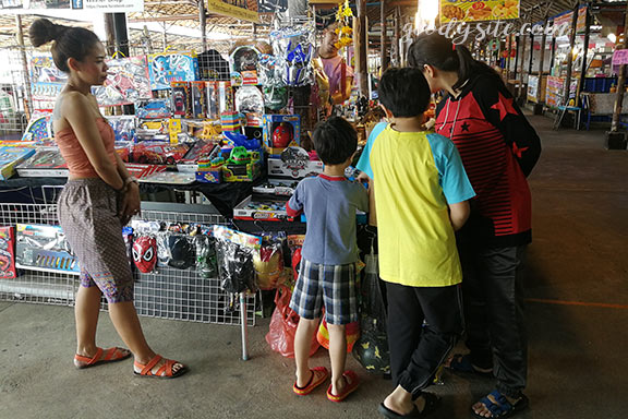 สวนน้ำพันท้ายนรสิงห์ 1 ตลาดน้ำพันท้ายนรสิงห์