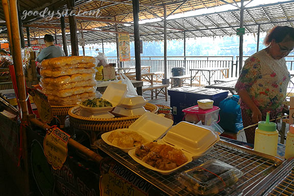 สวนน้ำพันท้ายนรสิงห์ 1 ตลาดน้ำพันท้ายนรสิงห์