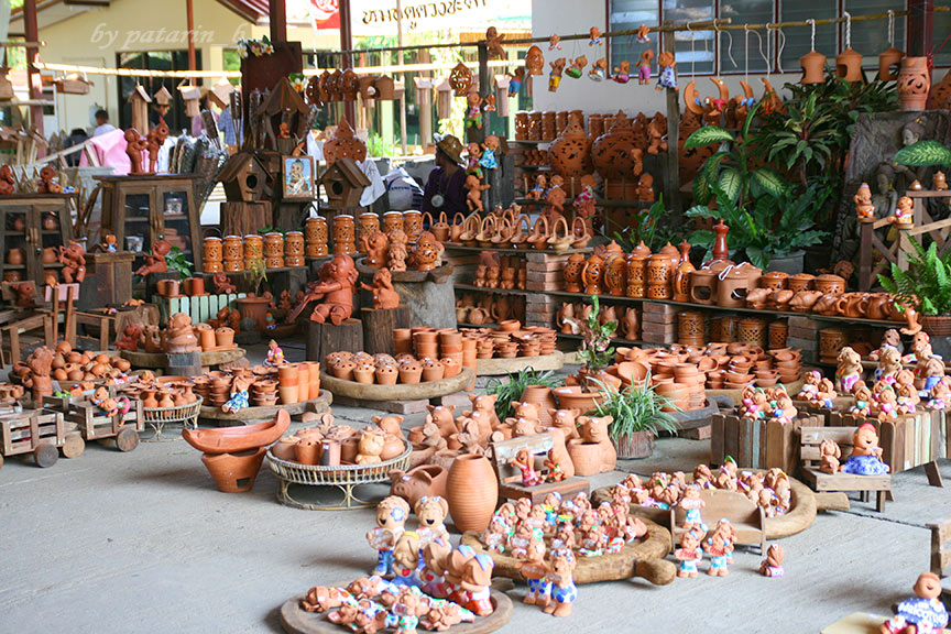 ตลาดโก้งโค้ง บ้านแสงโสม อยุธยา