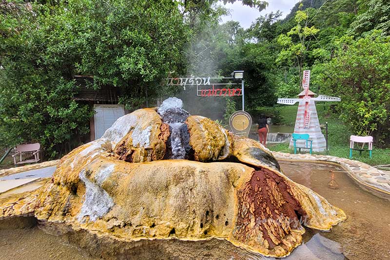 ตาก 4 น้ำตกแม่กาษา และน้ำพุร้อนแม่กาษา