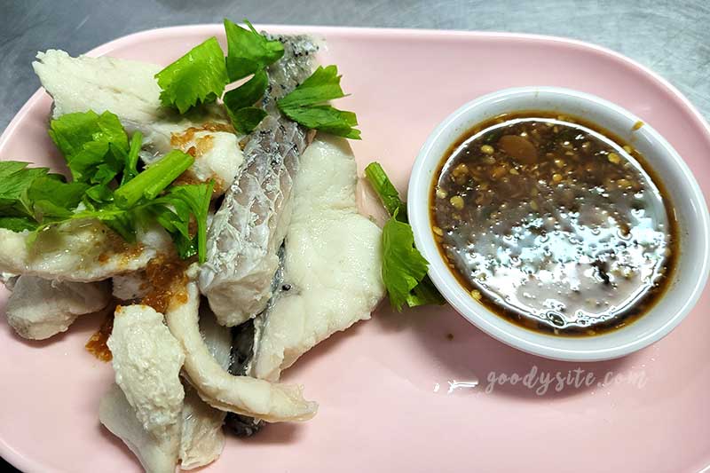 ตาก 6 ร้านนายตี๋ นครสวรรค์