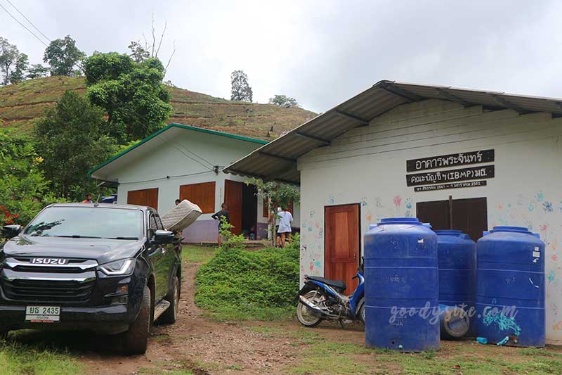 ตาก 1 โรงเรียนบ้านแม่ออกผารู ห้องเรียนสาขาทินึเด