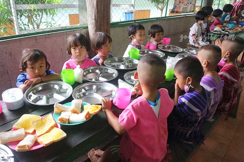 ตาก 1 โรงเรียนบ้านแม่ออกผารู ห้องเรียนสาขาทินึเด