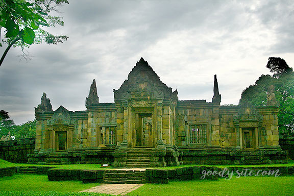 บุรีรัมย์ 14 ปราสามเมืองต่ำ อ. ประโคนชัย จ. บุรีรัมย์
