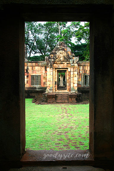 บุรีรัมย์ 14 ปราสามเมืองต่ำ อ. ประโคนชัย จ. บุรีรัมย์