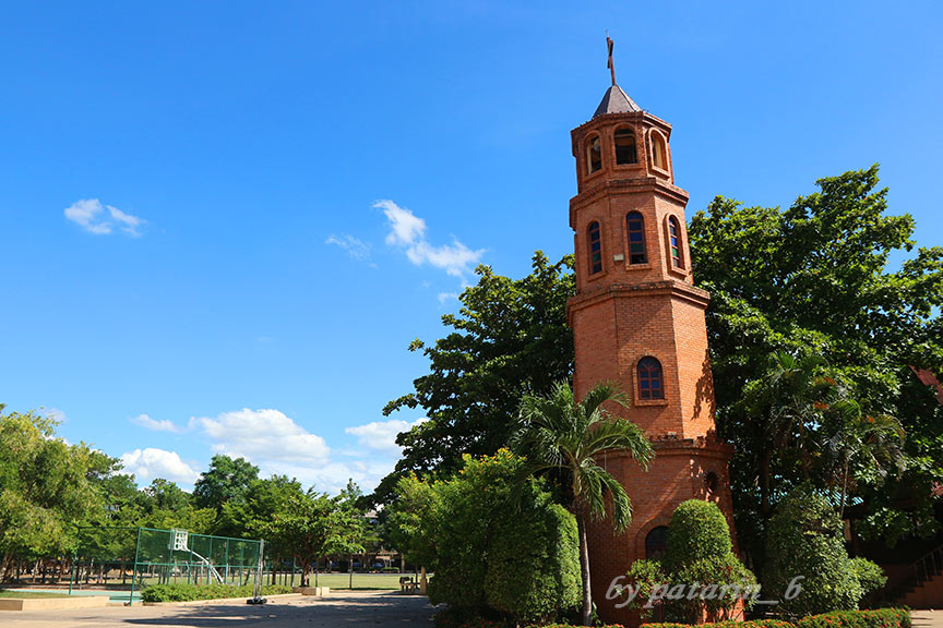 บุรีรัมย์ - วัดคาทอลิก - วัดแม่พระคนกลางแจกจ่ายพระหรรษทาน