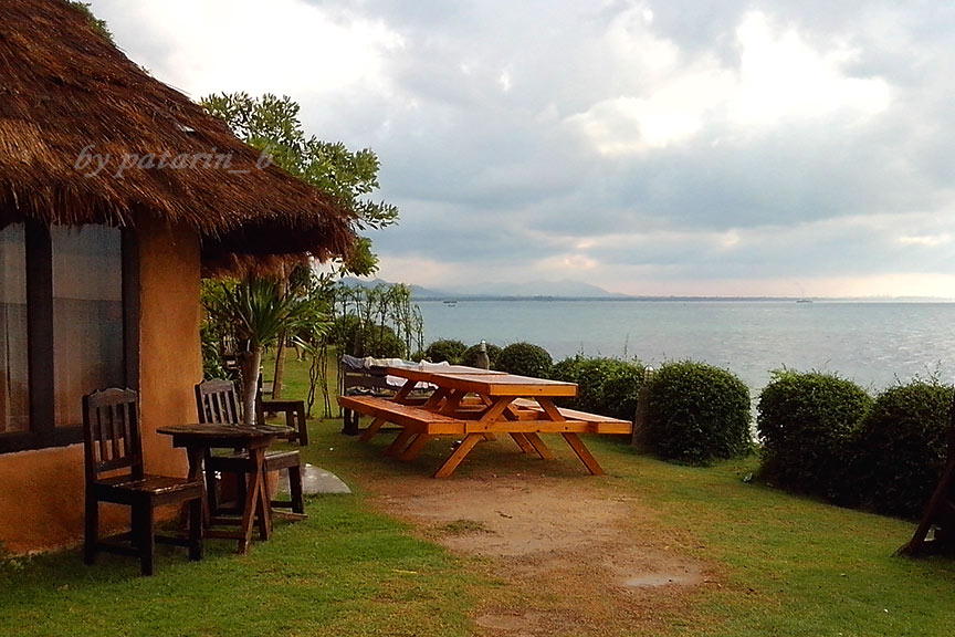 บ้านดิน บ้านพักรับรอง หาดน้ำหนาว ชลบุรี