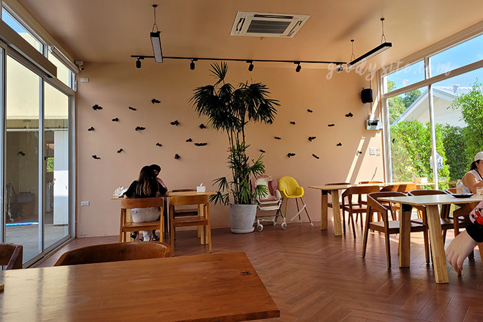 ร้าน ประกาย คาเฟ่ Prakai Cafe & Cuisine