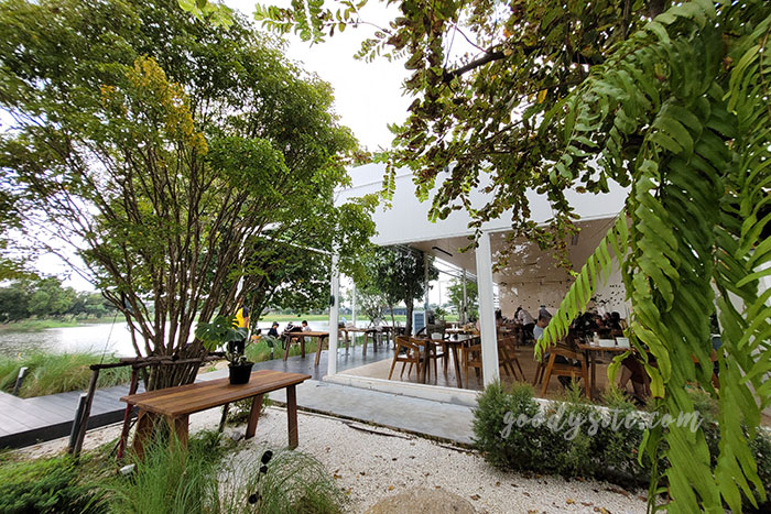 ร้าน ประกาย คาเฟ่ Prakai Cafe & Cuisine