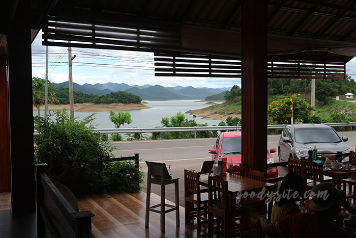 เพชรบุรี 3 ร้านอาหารกษิรัตน์ แก่งกระจาน