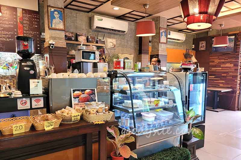 รังสิต 1 ร้านต้นไทร