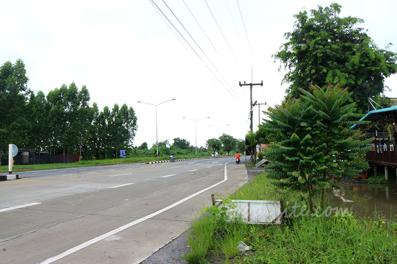 ร้าน หอมฉุย by โกอาร์ท