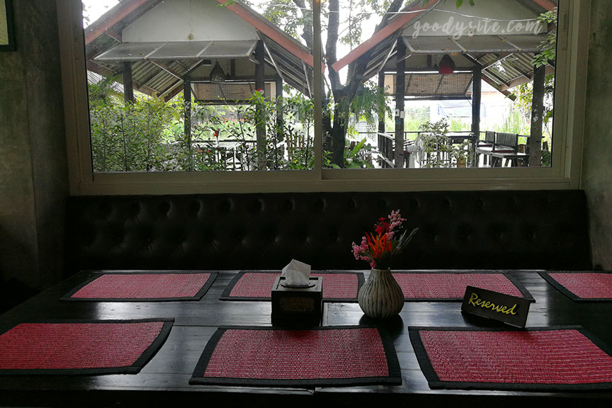 ร้านอาหาร เพลิน เพลิน Ploen Ploen Restaurant