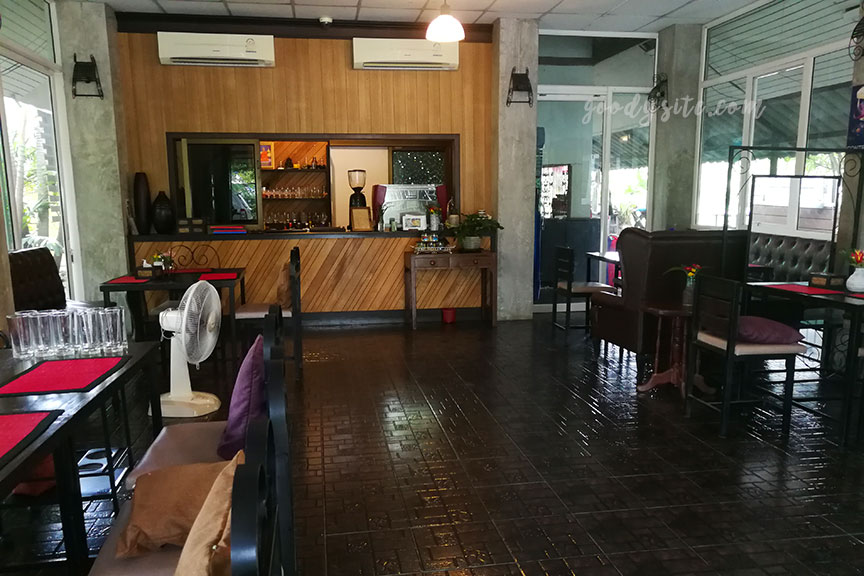 ร้านอาหาร เพลิน เพลิน Ploen Ploen Restaurant