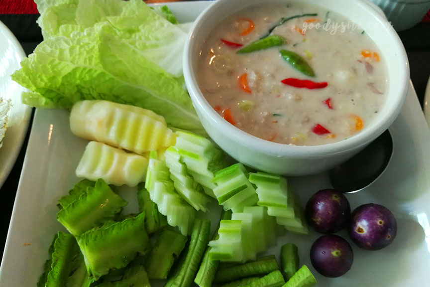ร้านอาหาร เพลิน เพลิน Ploen Ploen Restaurant
