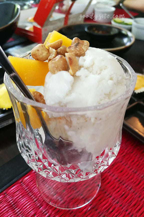 ร้านอาหาร เพลิน เพลิน Ploen Ploen Restaurant