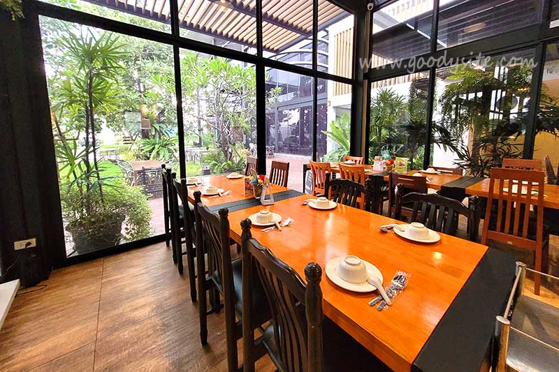 ร้านเพกะลาว ลำลูกกา