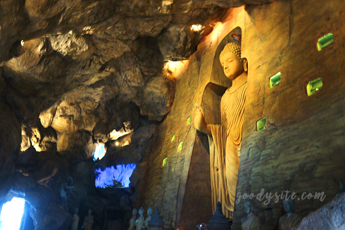 วัดสระเกศราชวรมหาวิหาร วัดภูเขาทอง