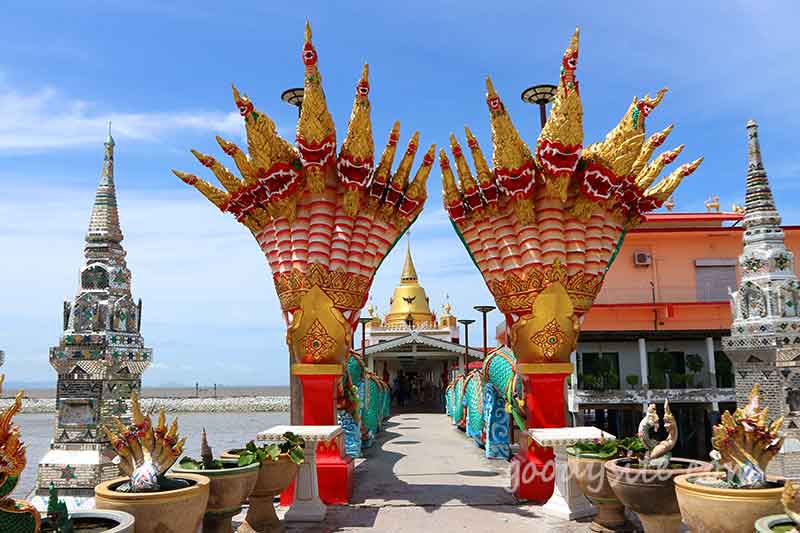 วัดหงษ์ทอง มีสะพานแก้ว