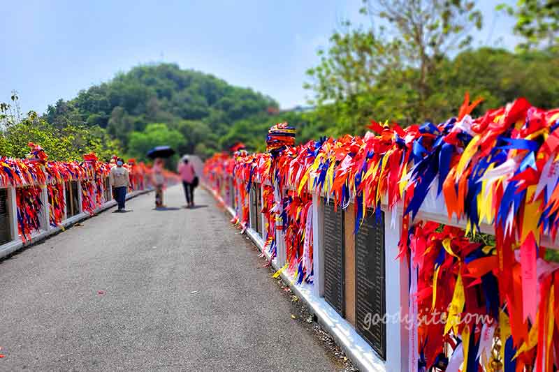 วัดเขาตะแบก จังหวัดชลบุรี วิวสวย มีสกายวอล์ก