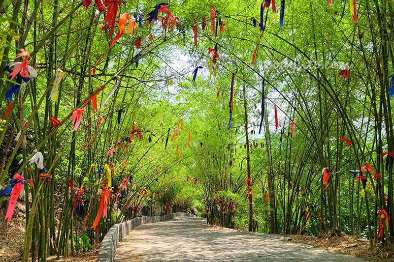 วัดเขาตะแบก จังหวัดชลบุรี วิวสวย มีสกายวอล์ก