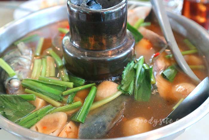 สมุทรสาคร 1 ร้านอาหารกินกับก้อย