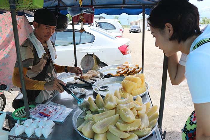 สมุทรสาคร 1 ร้านอาหารกินกับก้อย