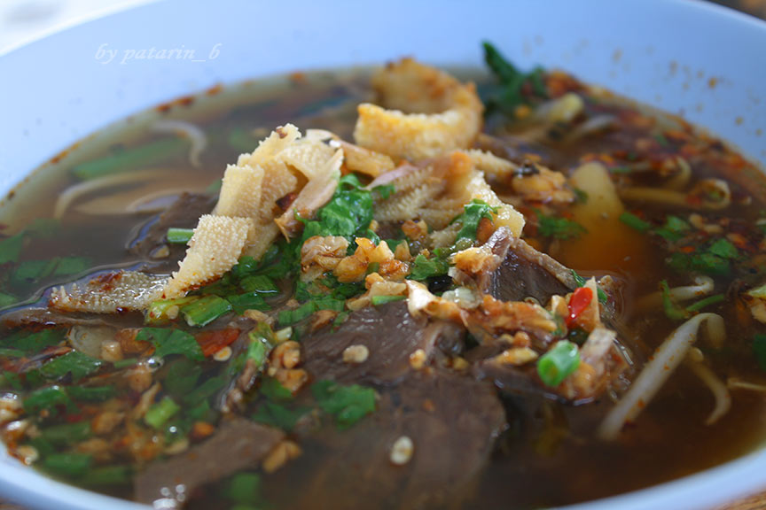 สุโขทัย 4 แม่พลอยก๋วยเตี๋ยวลิ้นวัว นครสวรรค์