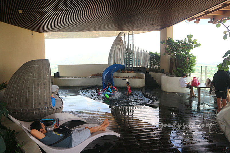 หัวหิน 1 โรงแรม ฮอลิเดย์ อินน์ วานา นาวา