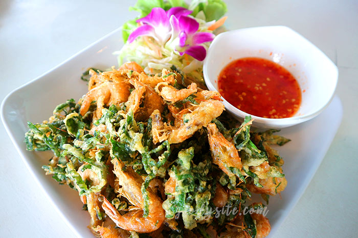 แปดริ้ว 3 ร้าน มีน้ำมีปลา