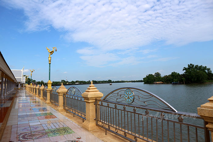 แปดริ้ว 4 วัดโสธรวรารามวรวิหาร