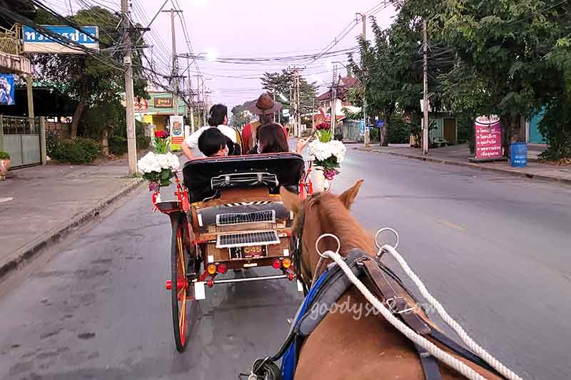 จากแม่แจ่ม แวะน้ำตกวชิรธาร และดิ่งไปพักที่ลำปาง