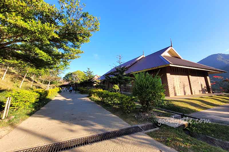เช้าวันที่ 5 เราต้องเดินทางกลับ กทม แล้ว มุ่งหน้าสู่ลำปาง