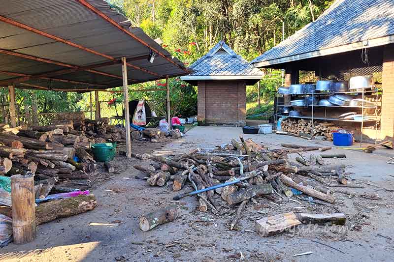 เช้าวันที่ 5 เราต้องเดินทางกลับ กทม แล้ว มุ่งหน้าสู่ลำปาง