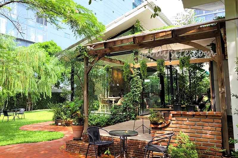 66 Cottage ร้านกาแฟท่ามกลางตึกสูง