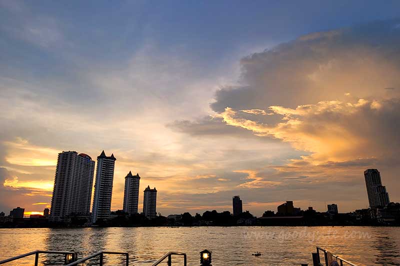 เอเชียทีค ที่เช็คอิน ชิลๆ ริมแม่น้ำเจ้าพระยา