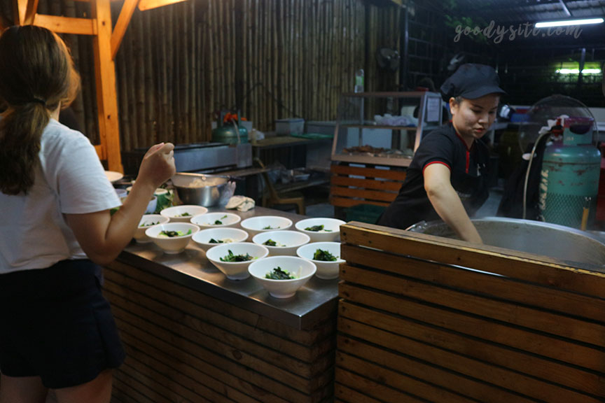 ภูเก็ต 5 ไบกินกุ บุฟเฟ่