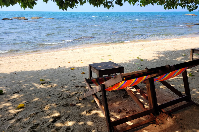 ร้านลึกลับริมหาด ฝั่งนาเกลือ ฟินก่อนกลับบ้าน