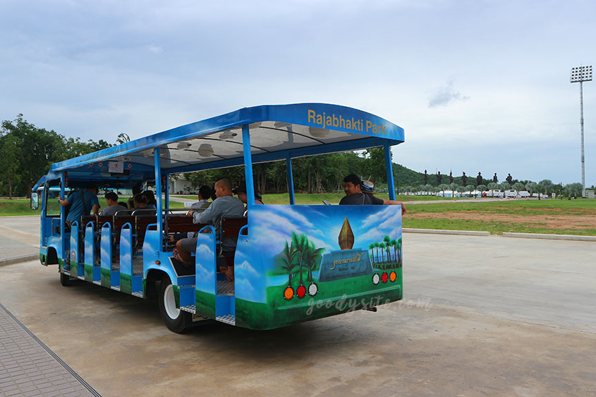 หัวหิน 5 อุทยานราชภักดิ์