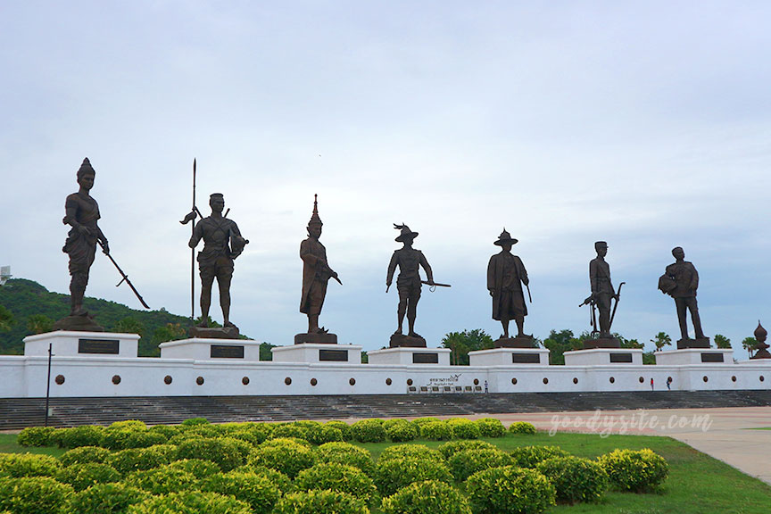 หัวหิน 5 อุทยานราชภักดิ์
