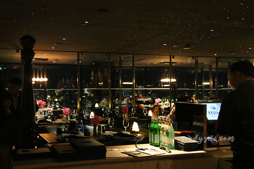 Hilton3 Horizon Rooftop Restaurant and Bar