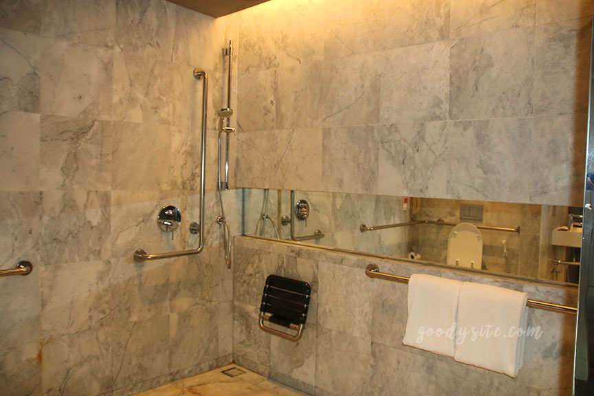 Hilton2 โรงแรมฮิลตัน ห้องพัก
