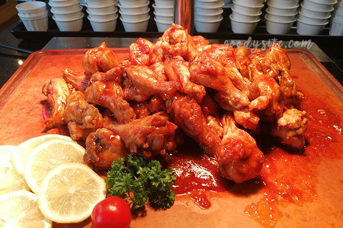 Hotel Vista 2: The Food