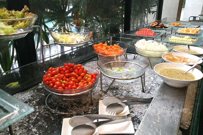 Hotel Vista 2: The Food