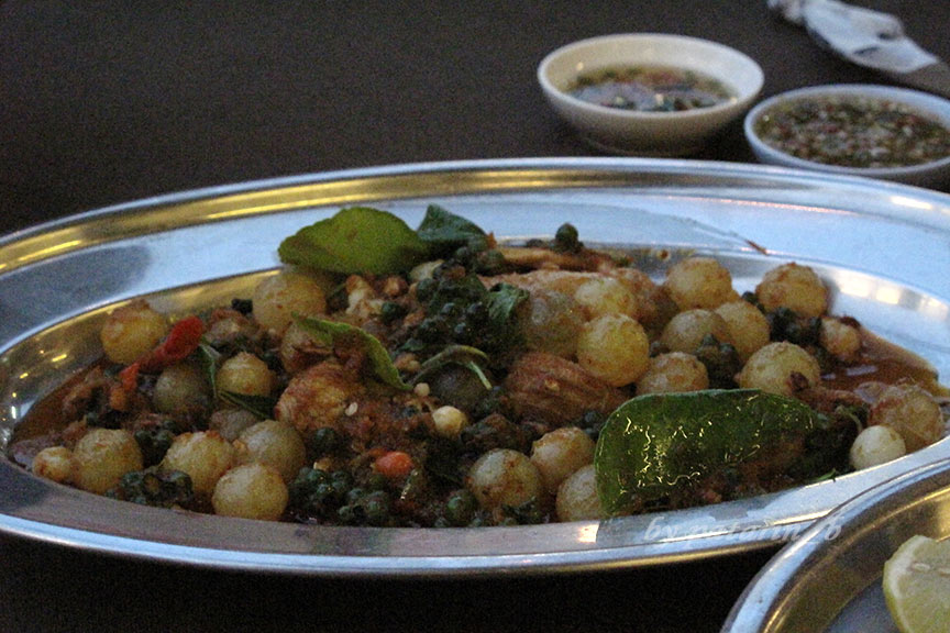 หัวหิน 3 ร้านอาหารแสงไทยซีฟู้ด